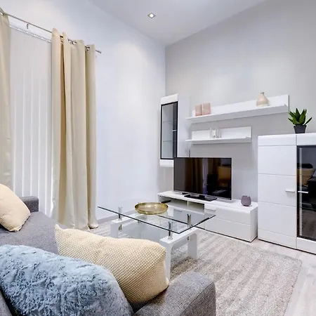 شقة Gorgeous 1br Steps To The Promenade *