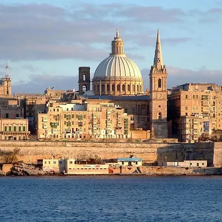 Apartment Gorgeous 1br Steps To The Promenade Sliema