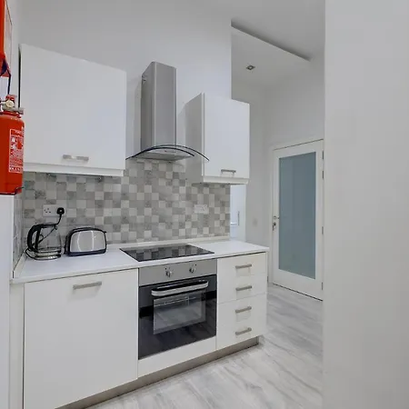 Gorgeous 1br Steps To The Promenade Διαμέρισμα Σλιέμα