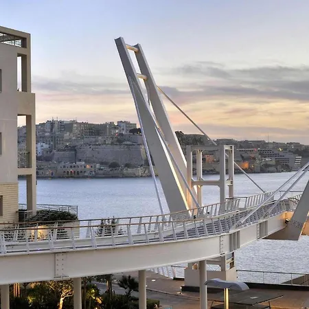 Gorgeous 1br Steps To The Promenade Διαμέρισμα